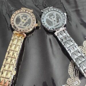 1x Gold or Silver Studded Watches stainless steel
